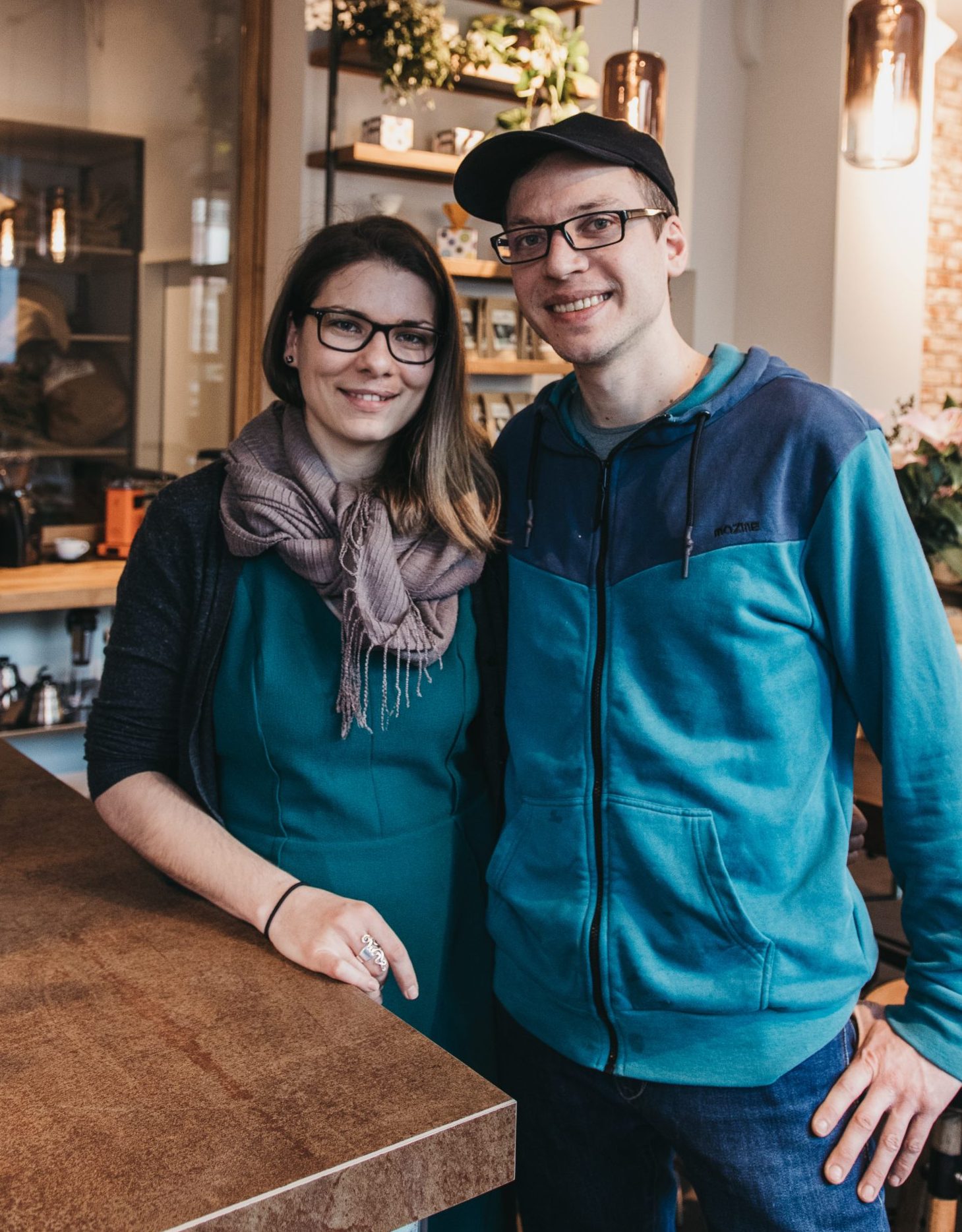Anne Wendt und Jens Rettig im Café